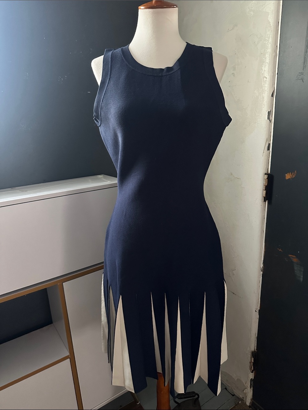 Milly Navy Sleeveless Midi Dress with white pleat detail Large